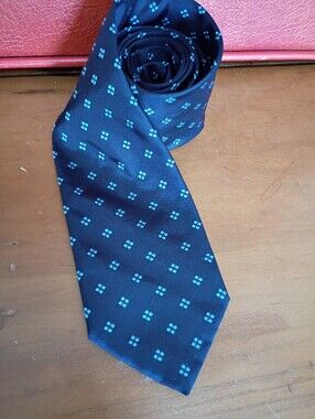 Andrew's Ties Classic Navy Tie with Light Blue Geometric Pattern